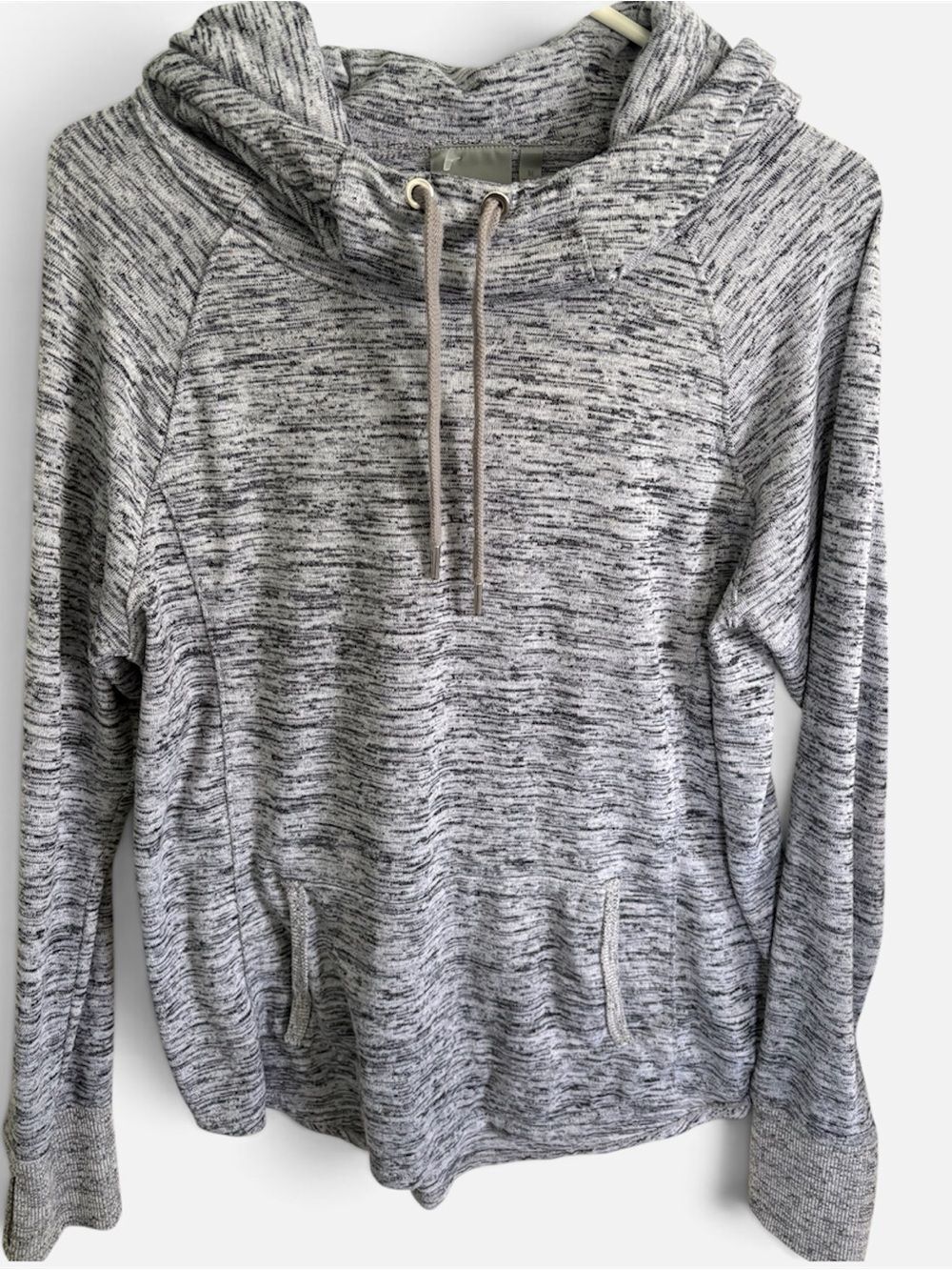 Athleta Outfit Bundle Size M/T Gray Speckled Hoodie & Black Elation 7/8 Leggings - Picture 3 of 15